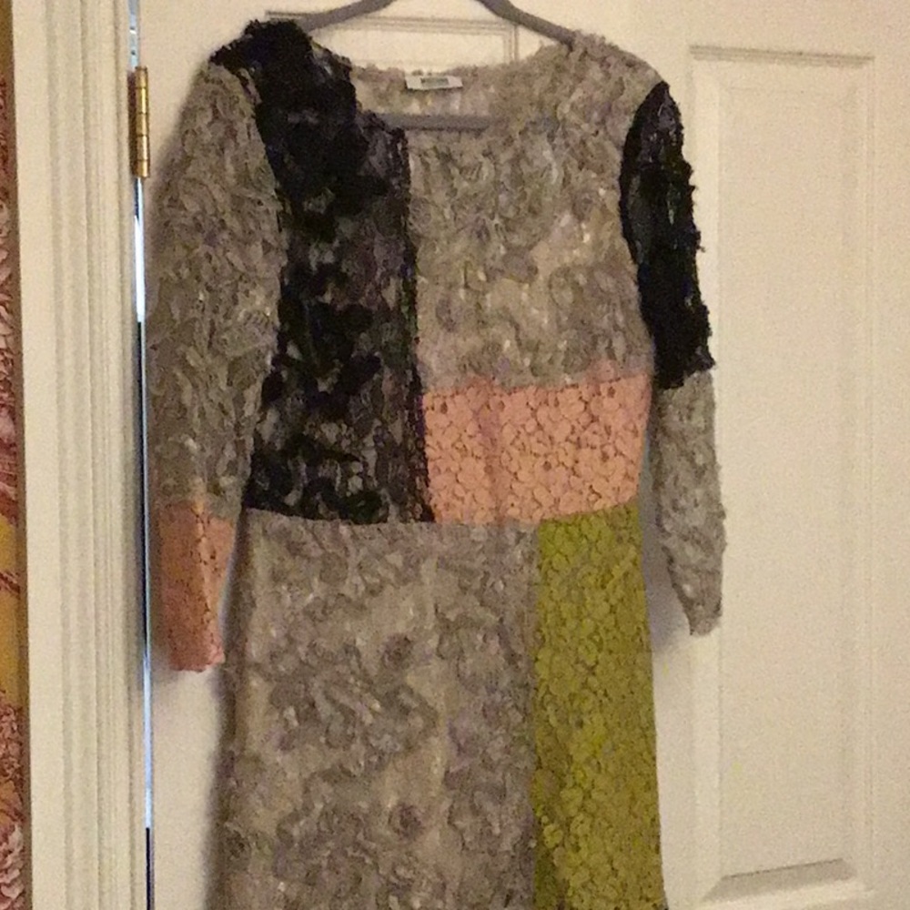 Vintage lace patch mos chino dress